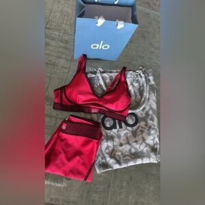 ALO Yoga Pink Sports Bra Moisture-Wicking Racerback